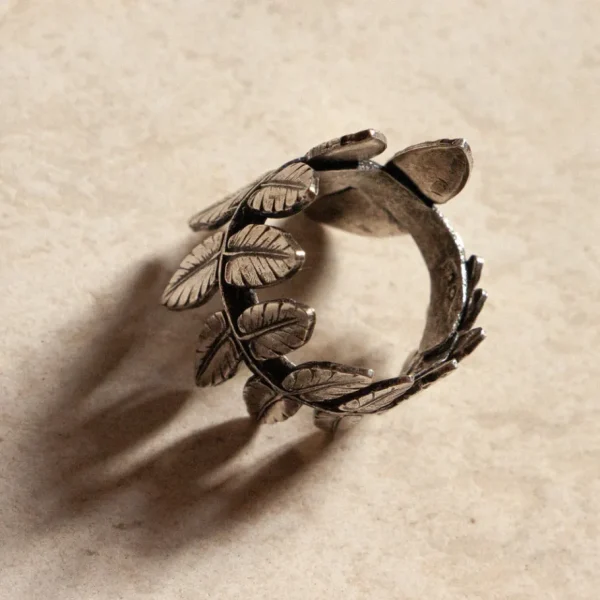 Lotta Djossou Bague Fougère New