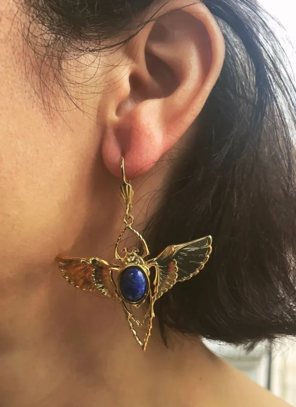 Lotta Djossou Boucles d'oreilles Beetle Dorées Lapis Lazuli Bleu Outlet