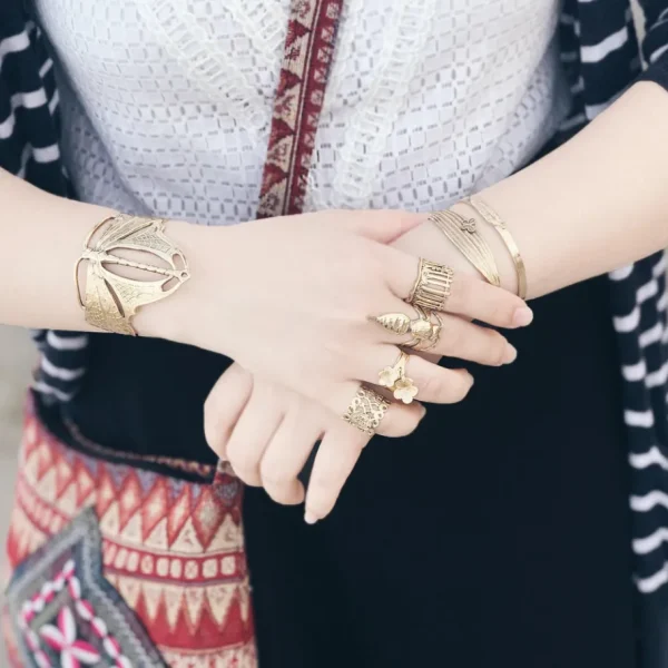 Lotta Djossou Bracelet Libellule Volant Doré Fashion