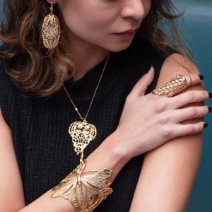 Lotta Djossou Manchette Libellule montée sur Filigrane Doré Outlet